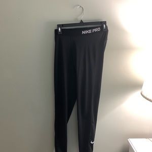 Nike pro women’s leggings